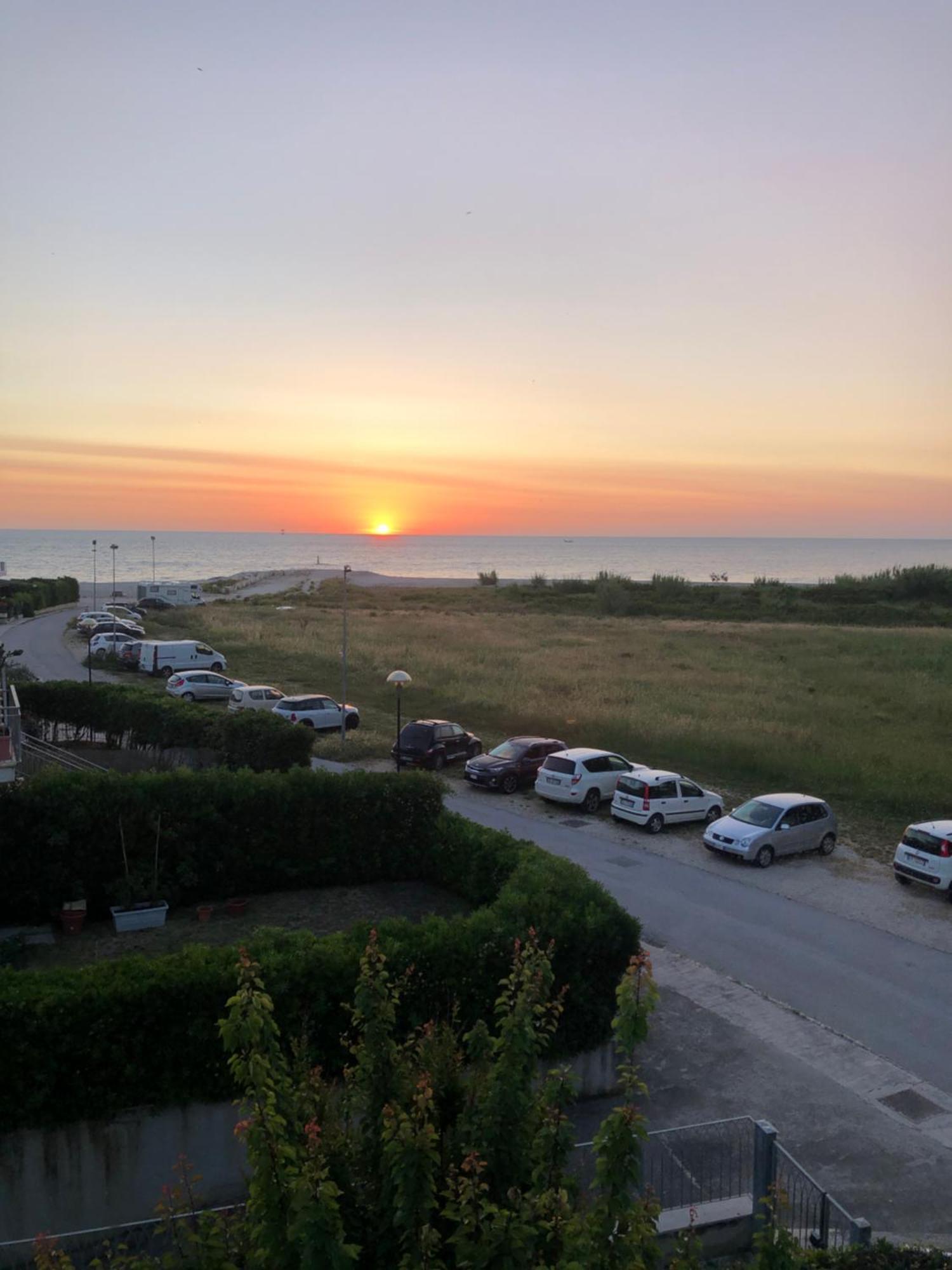 Marche Full Experience-Apartments Porto SantʼElpidio Kültér fotó